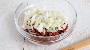 Салат с фасолью яйцами и помидорами