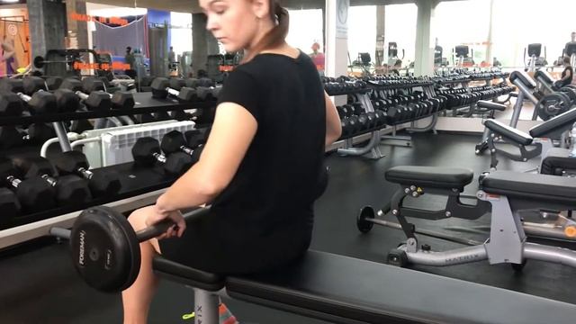 ДНЕВНИК ПОХУДЕНИЯ №1 | ЧТО Я ЕМ В ТЕЧЕНИИ ДНЯ | КАК ТРЕНИРУЮСЬ ДЛЯ ПОХУДЕНИЯ?! смотреть онлайн