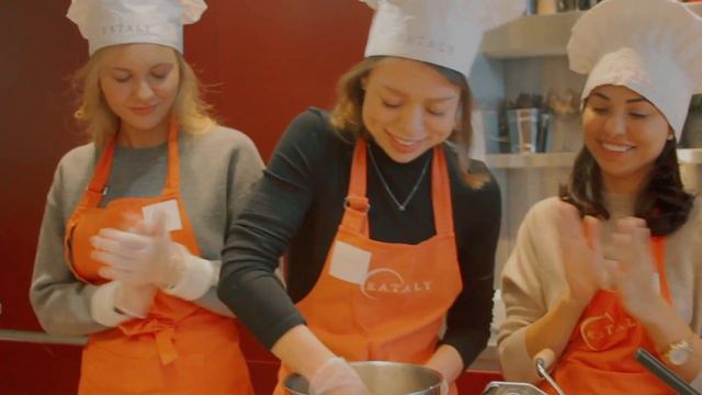 Образовательный онлайн-курс для девушек от проекта Inside Bloom | Вступление смотреть онлайн