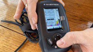 Распаковка и краткий обзор эхолота RIVERTECH 8 из коробки