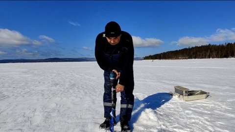 Классный ледобур из Китайского шуруповёрта Heimerdinger. Ice drill from a drill