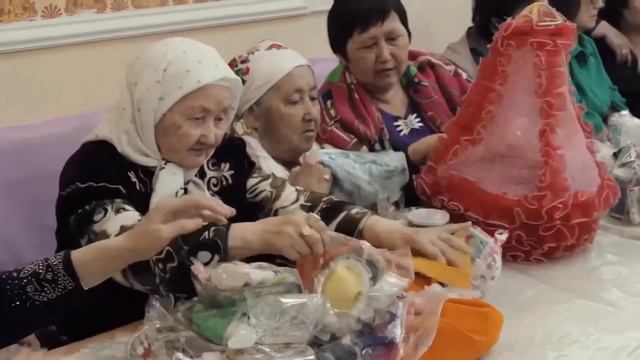 День рождения в кафе Акбар 1 год смотреть онлайн