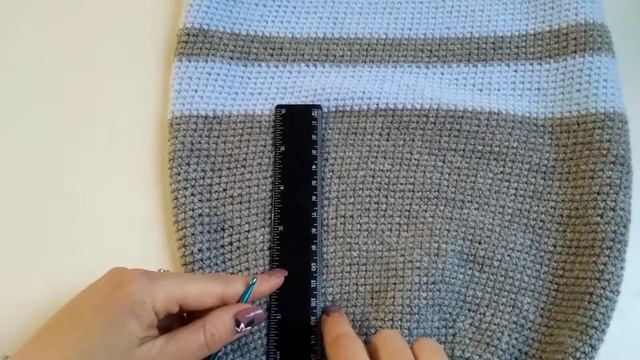 Двухсторонняя шапочка крючком.