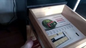 Скрытый, потайной ящик в тумбочке. Отличная идея!