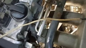 Замена патрубка ВКГ Audi A4 B5 1.8T