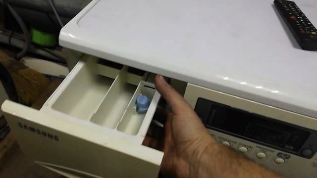 Как вытащить лоток для порошка смотреть онлайн