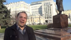 Памятник Твардовскому в Москве