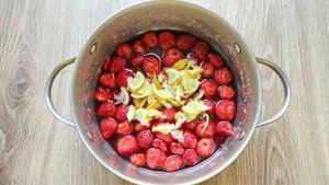 Варенье из клубники с лаймом