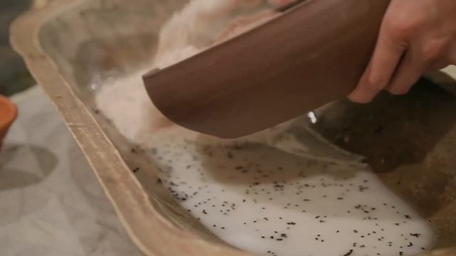 How to Recreate Ancient Bread | Gastro Obscura смотреть онлайн