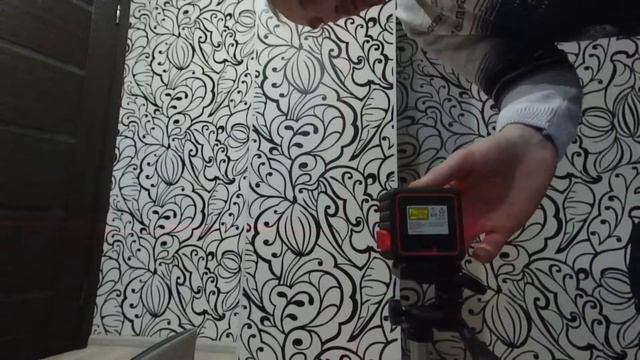 лазерный уровень за 3000 Т.Р  ADA Cube Professional Edition А00343