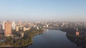 Центр города Донецка, река Кальмиус