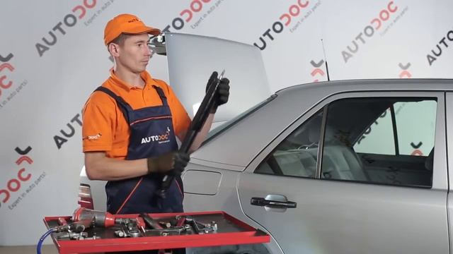 Pamācība: Kā nomainīt MERCEDES-BENZ E-CLASS W124 Aizmugurējie amortizatori смотреть онлайн