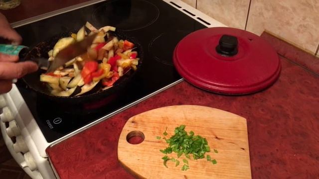 КИТАЙСКИЕ ТУШЕНЫЕ ОВОЩИ ДЛЯ ВЕГАНОВ. Хочу поржать.