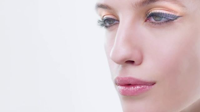 Mill Beauty: Avon 'Winged Out' смотреть онлайн