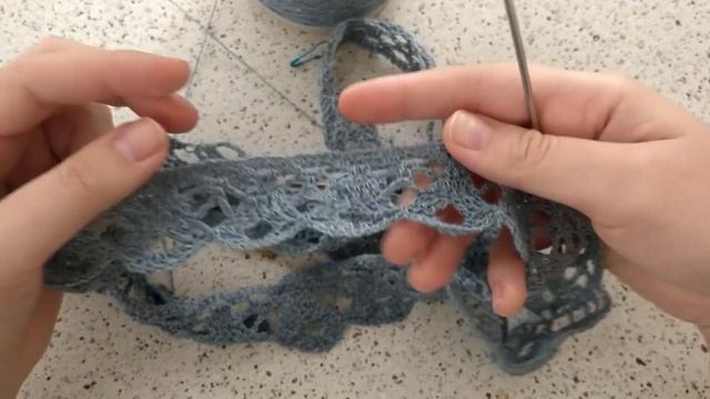 Итоги первой вязальной недели года. СП "Триостарты". Начало вязания платья, пледа и носочков. смотреть онлайн