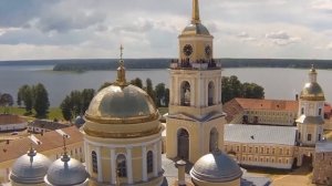 ТВЕРСКАЯ ОБЛ. ОСТАШКОВ. НИЛО-СТОЛОБЕНСКИЙ МОНАСТЫРЬ. ОЗЕРО СЕЛИГЕР С ВЫСОТЫ ПТИЧЬЕГО ПОЛЕТА