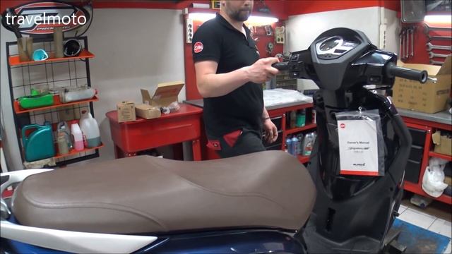 Unboxing the SYM Symphony ST 125cc scooter смотреть онлайн