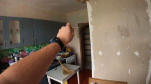 Клеим ОБОИ на кухне!