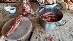 Свиная шейка варено-копченая.