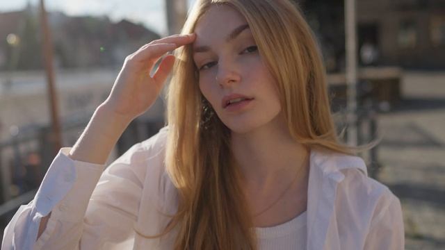 Video Portrait with Darya | Sony A7 IV | 24mm F1.4 GM | Bamberg смотреть онлайн