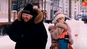 А что у вас на носу сопля а нет Новый год🤣