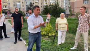 Николай Бондаренко ПОСТАВИЛ НА МЕСТО юного ПРОВОКАТОРА на встрече с избирателями