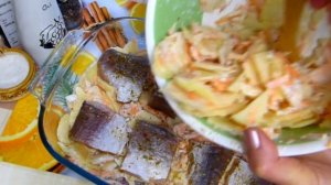 ХЕК С КАРТОШКОЙ В СМЕТАНЕ,  В ДУХОВКЕ