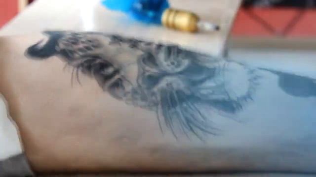 Перекрытие партака, татуировка за 4 сеанса смотреть онлайн