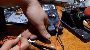 Восстанавливаем аккумулятор на планшете который не заряжается и не видится