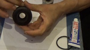 Замена сальников Меркури 60.