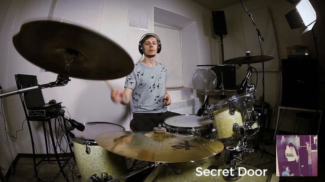 Arctic Monkeys: Drum Chronology - Denis Weber