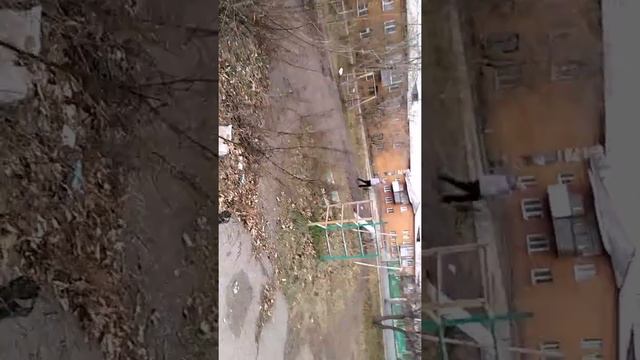 Самая ужасная детская площадка в Красноярске (Переделка)получилось боком, моя мама не умеет снимать смотреть онлайн