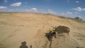 Эндуро по песку / Пустыня и камни / Раскатываю горки / Крутые подъемы / Enduro