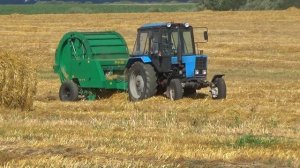 Прессование и уборка соломы в СПК "Гигант": новые пресс-подборщики ПРФ-180