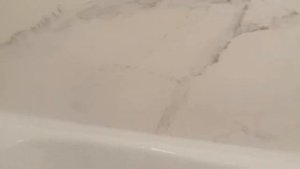 Имитация камня в ванной комнате