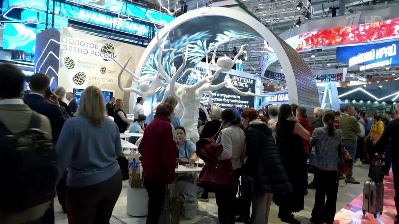 Иркутская и Омская области представили свои экспозиции на выставке "Россия"