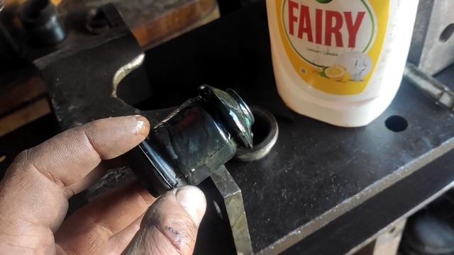 Vw T4. Как поменять сайлентблоки верхних рычагов (сайлентблоки торсиона) смотреть онлайн