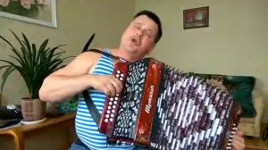 Помню в детстве мальчик я босой...