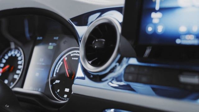 2022 Mercedes-Benz T-Class EQT Electric MPV Concept смотреть онлайн