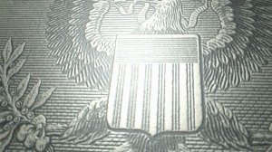 На долларе изображен масонский символ. Неужели это правда?