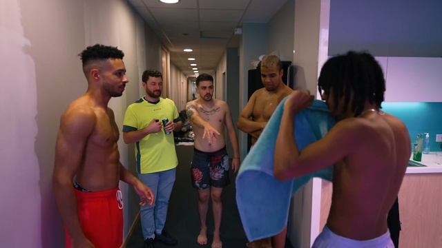 VENTRIGLISSE EXTREME ! (Dans le local) смотреть онлайн