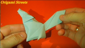 Как сделать волка из бумаги. Оригами волк.mp4