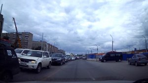 Когда улица Широкая не широкая. Сезон строек и ремонтов не заканчивается...