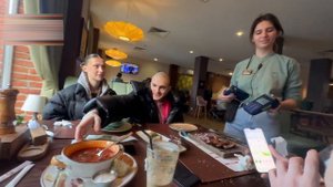 ПРИЛЕТЕЛИ В КРАСНОДАР С ЕКАТЗЕ И ПИНКОМ!✈️| ПОДАРИЛИ НАСТОЯЩУЮ КОЗУ!🐐