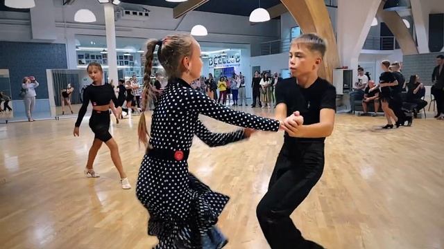 Спортивные бальные танцы
