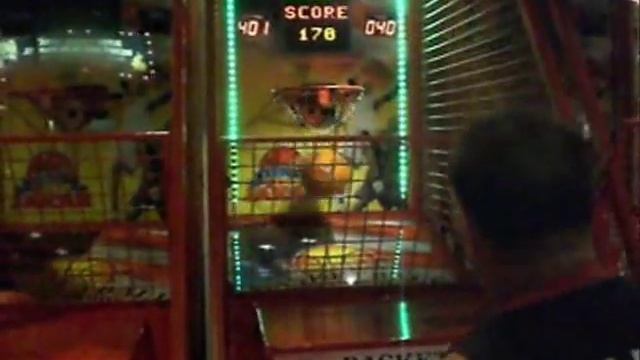 Arcade Basketball shooting game pt.1 смотреть онлайн