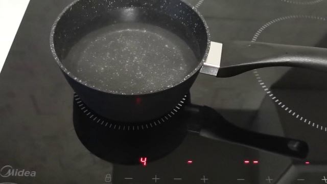 Работа индукционной варочной панели Midea MIH64516F смотреть онлайн