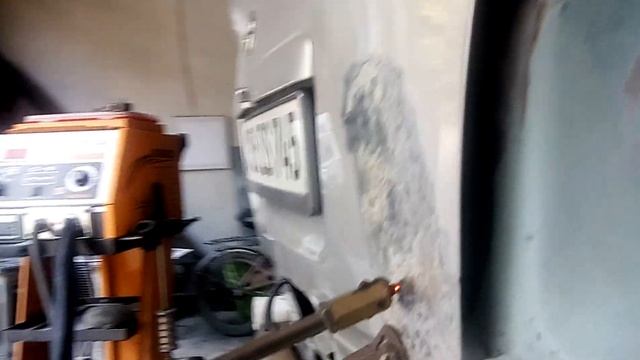 Красить крышку багажника Opel смотреть онлайн