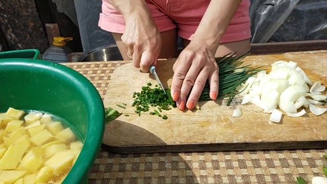 Как приготовить суп из курицы с картошкой