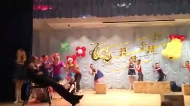 эстрадный танец "Куклы" смотреть онлайн